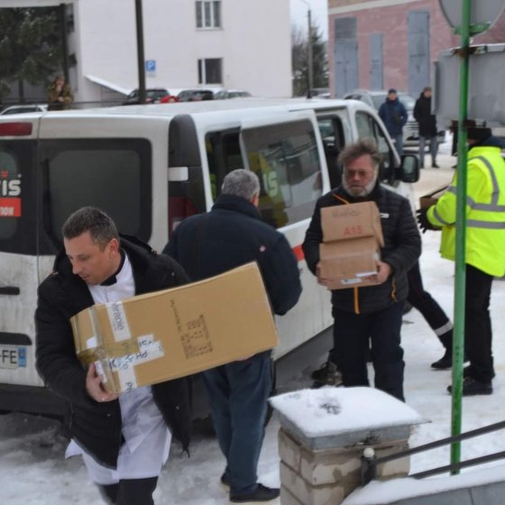 До нашої громади знову приїхав надзвичайно потрібний вантаж від французької гуманітарної організації ULIS.