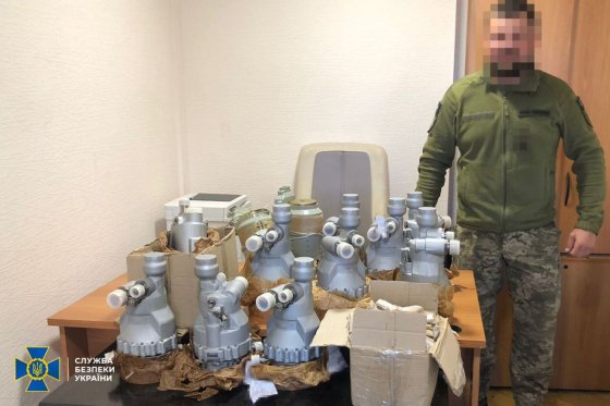 СБУ викрила ділків з Дніпра, які хотіли продати рашистам запчастини до бойових літаків